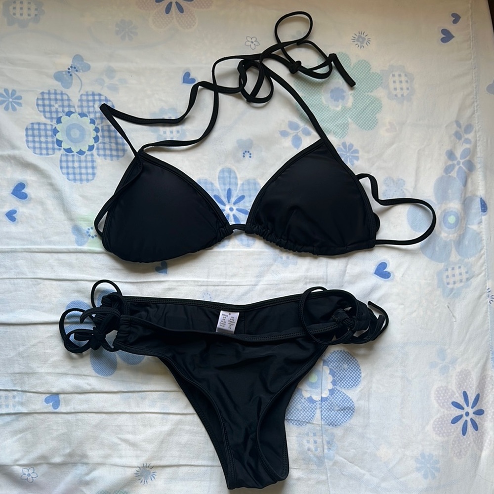 Zeraca Black Women's Swimwear Bikini Set